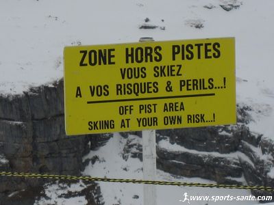 Photo panneau de signalisation Hors pistes