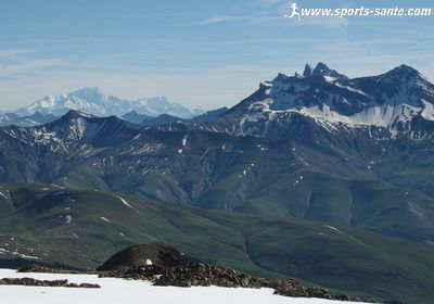 Image des aiguilles d'arves en été