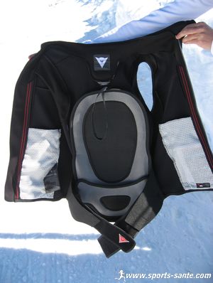Intérieur de la Core vest protectrice Dainese
