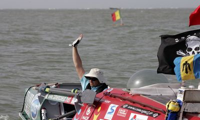 Photo du départ de Jean Jacques Gauthier