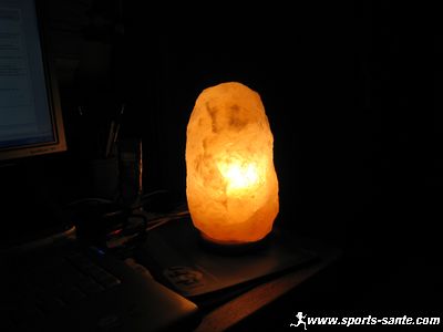 Photo d'une lampe en cristal de sel