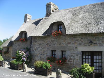 Photo d'une chaumière ou longère en chaume