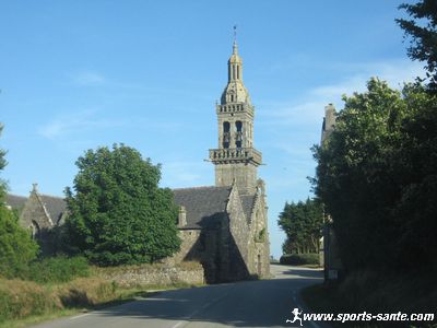 Photo de la chapelle Sainte-Marie du Menez-Hom à Plomodiern