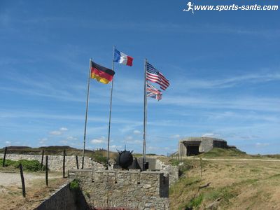 Photo du Mémorial international de la Bataille de l'Atlantique sur la pointe de Penhir