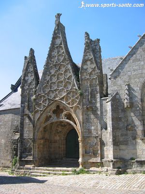 Photo du porche sud de l'église de Pont-Croix