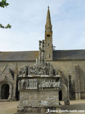 Photo de la Chapelle de Tronoën à Saint Jean de Trolimon
