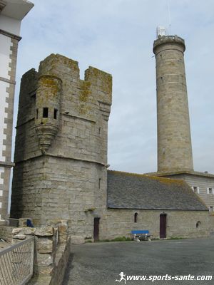Photo de la Tour et de la Chapelle à Saint-Pierre de Penmarc'h Bretagne