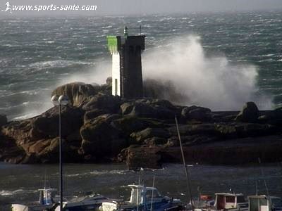 Photo de grand frais sur le phare de la pointe de Trévignon