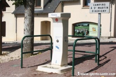 Photo borne de vidange pour camping car