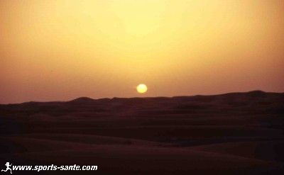 Photo de coucher de soleil sur le sahara