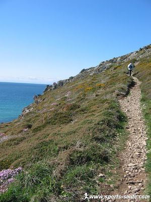 Le sentier de la pointe du Van en Bretagne