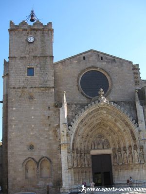 Photo de l'église Santa Maria de l'Ampurdan à Castello d'Empuries