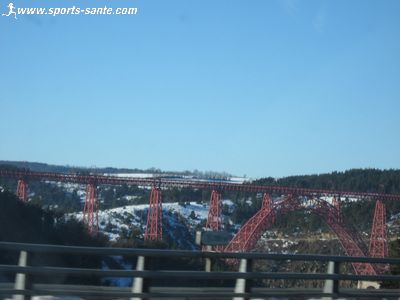 Viaduc de Garabit Eoliennes du Cantal Région Auvergne