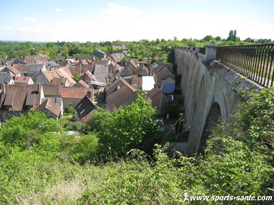 Photo du viaduc à Ménétréol sous Sancerre