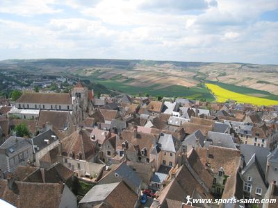 Photo de l'église de Sancerre vue de la tour des fiefs