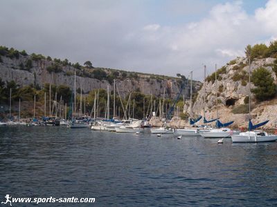 Photo d'une calanque entre Cassis et Marseille