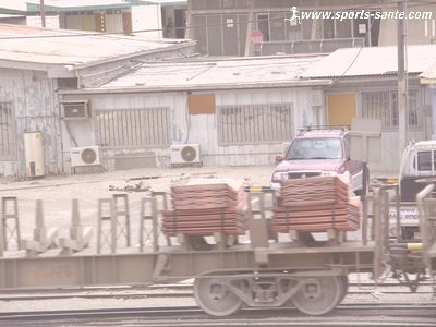 Photo des wagons de plaques de cuivre de Chiquicamata
