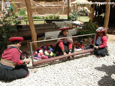 Photo d'un métier à tisser quéchua