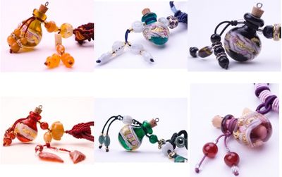 Photo de pendentifs colorés