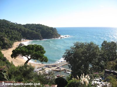 Photo de la plage de Canyelles à Lloret de mar