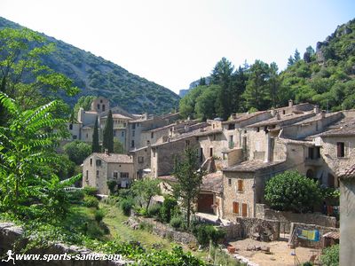 Saint Guilhem le Désert, canton d’Aniane, département de l’Hérault, région Languedoc Roussillon