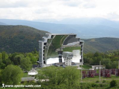 Le four solaire d'Odeillo • Formiguères village de montagne dans les  Pyrénées Orientales