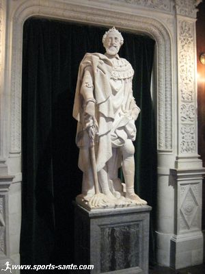 Photo de la statue du Roi Henri IV 
