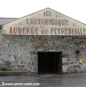Photo de l'Auberge Rouge à Peyrebelle en Ardèche