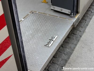 Photo de plancher bas en tramway