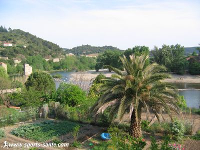 Photo de jardins à Roquebrun sur Orb.