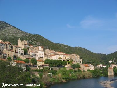 Photo de l'Orb qui coule au pied de Roquebrun.