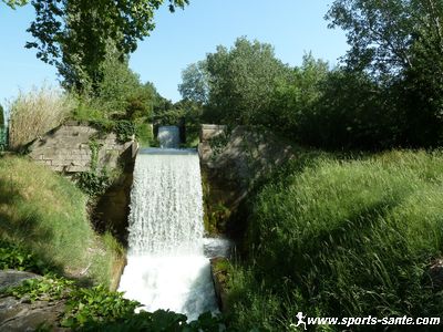 Photo du canal des alpines à St Rémy de Provence