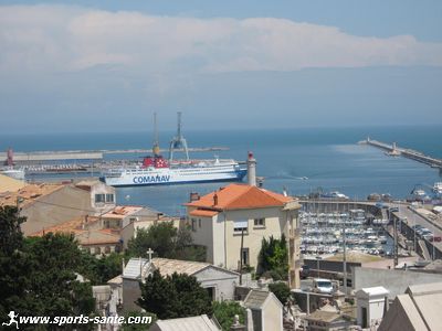 Photo du port de Sète depuis le Mont Saint-Clair