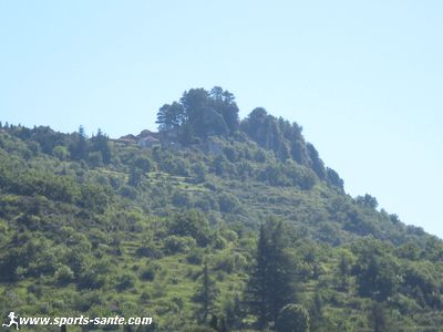 Photo d'un hameau dans les Cévennes près de Bez