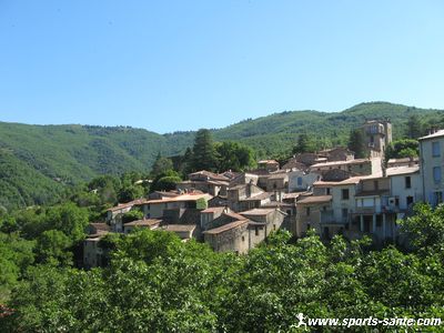 Promenade aux environs de Bez près du Vigan dans les Cévennes du Gard