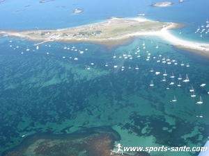 Photos aériennes des Glénan, Bretagne Sud : l'Ile de Saint Nicolas