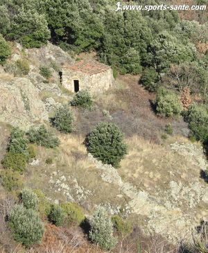 Photo de cabane col de Layrac à Graissessac Hérault