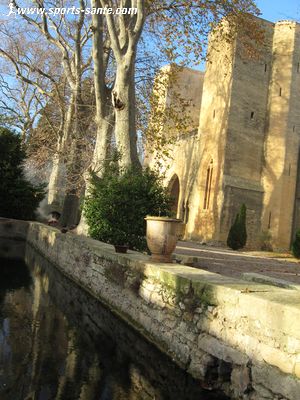 Photo de l'entrée de l'Abbaye de Valmagne à Villeveyrac