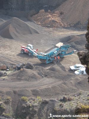 photo d'engins de carrières à Saint-Thibéry