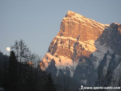 Photo de pleine lune et Criou à Samoëns