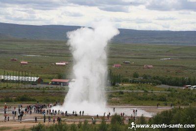 Photo de geyser Straffor en Islande