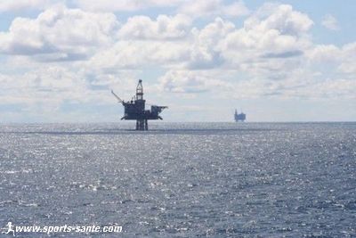 Photo de plateforme pétrolière