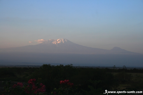 Ascension du Kilimandjaro jusqu'à Uhuru peak, le point le plus haut d'Afrique (8/9)