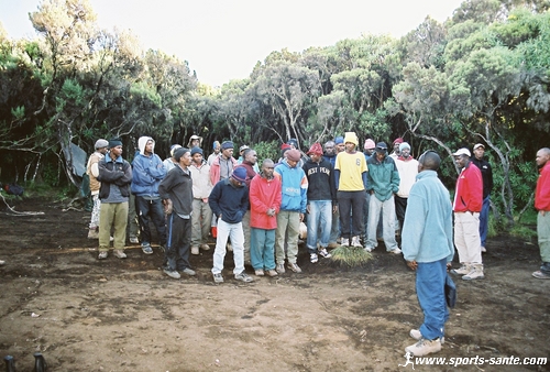 Ascension du Kilimandjaro par la voie Machame, arrivée au Machame camp (5/9)