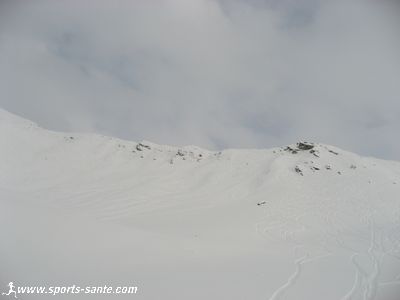Photo de hors piste depuis une crête