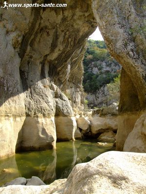 Photo du Grand Arc au ravin du Lamalou région Languedoc