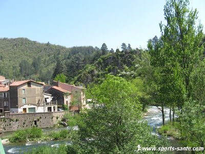 Photo d'un méandre de l'Orb à Avène dans l'Hérault