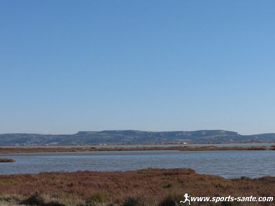 Photo de l'étang de Bages vers Peyriac de Mer