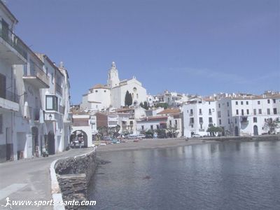 Photo de l'église de Cadaque en Catalogne