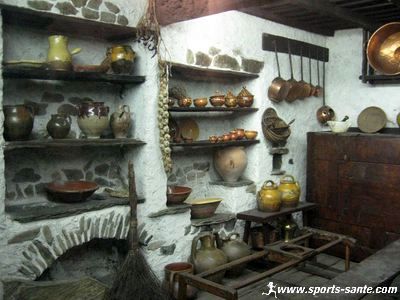 Photo d'une cuisine traditionnelle en Catalogne française